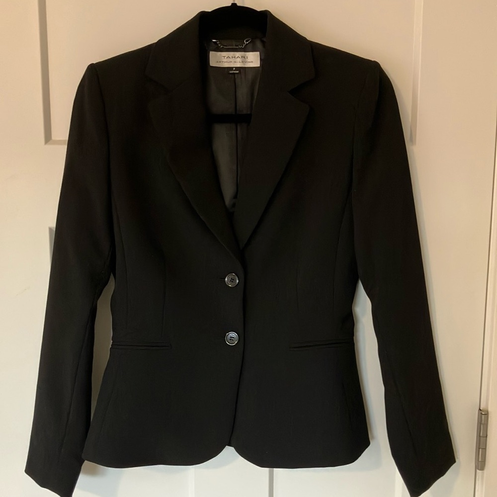 Tahari black suit blazer size 2